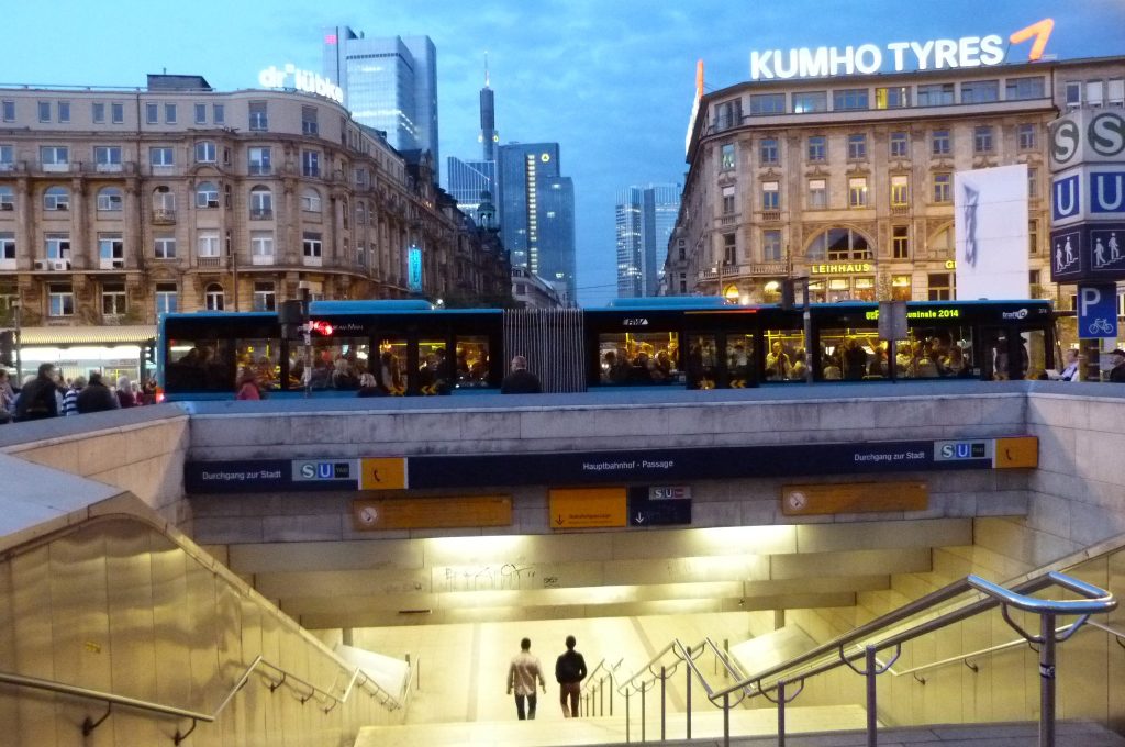 14567333_895115380621833_4424266292601353473_o